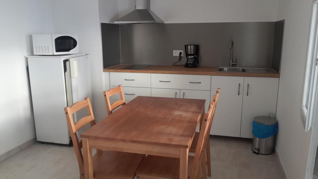 Le Mas de Mon Pere Saintes-Maries-de-la-Mer Habitación foto